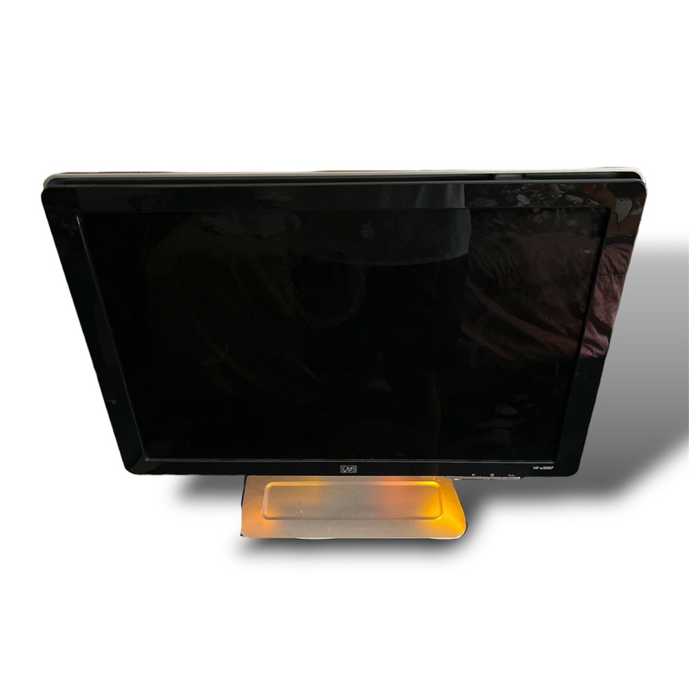 HP W2007 20-inch Widescreen Flat Panel LCD Monitor (USED/VERY GOOD CONDITION)